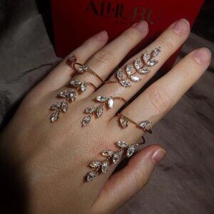 CZ Women's Silver Cubic Zirconia Open Ring Shining Leaf Design Adjustable Size